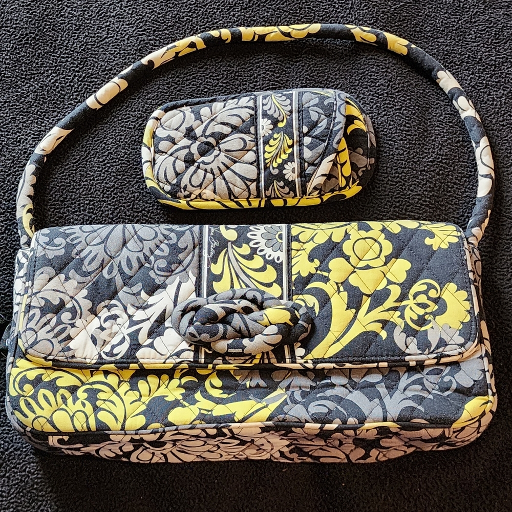 𝅺Vera Bradley Knot Just A Clutch Purse and matching glass case
